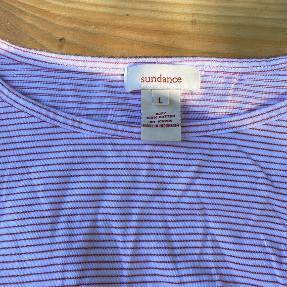 Sundance long sleeve top in white and red. Gathers along front seams. Size large - Picture 4 of 4